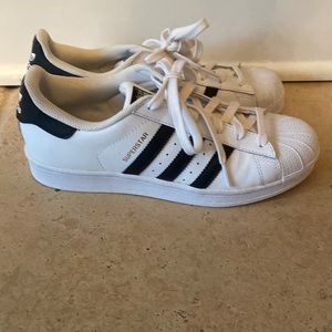 Adidas Superstar 5.5. NWOT